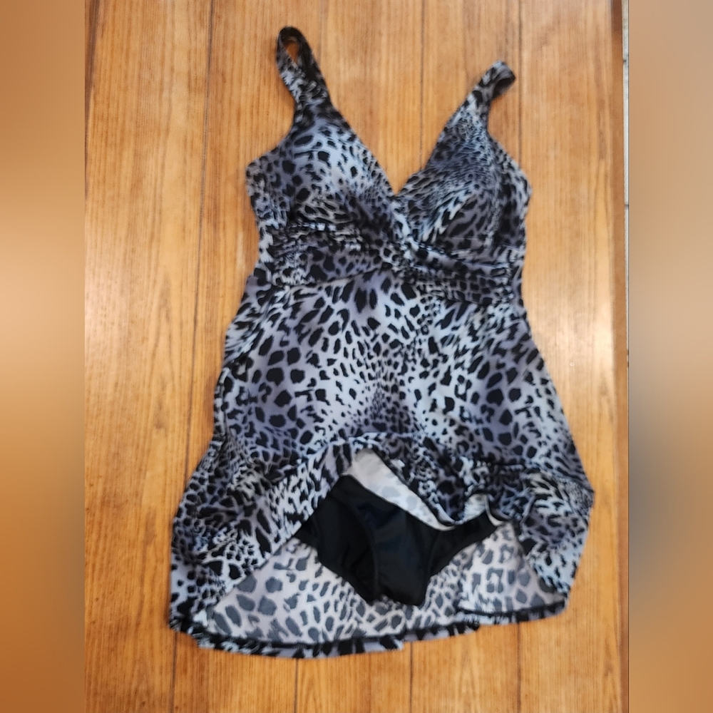Catalina Women's Med Swim One Piece